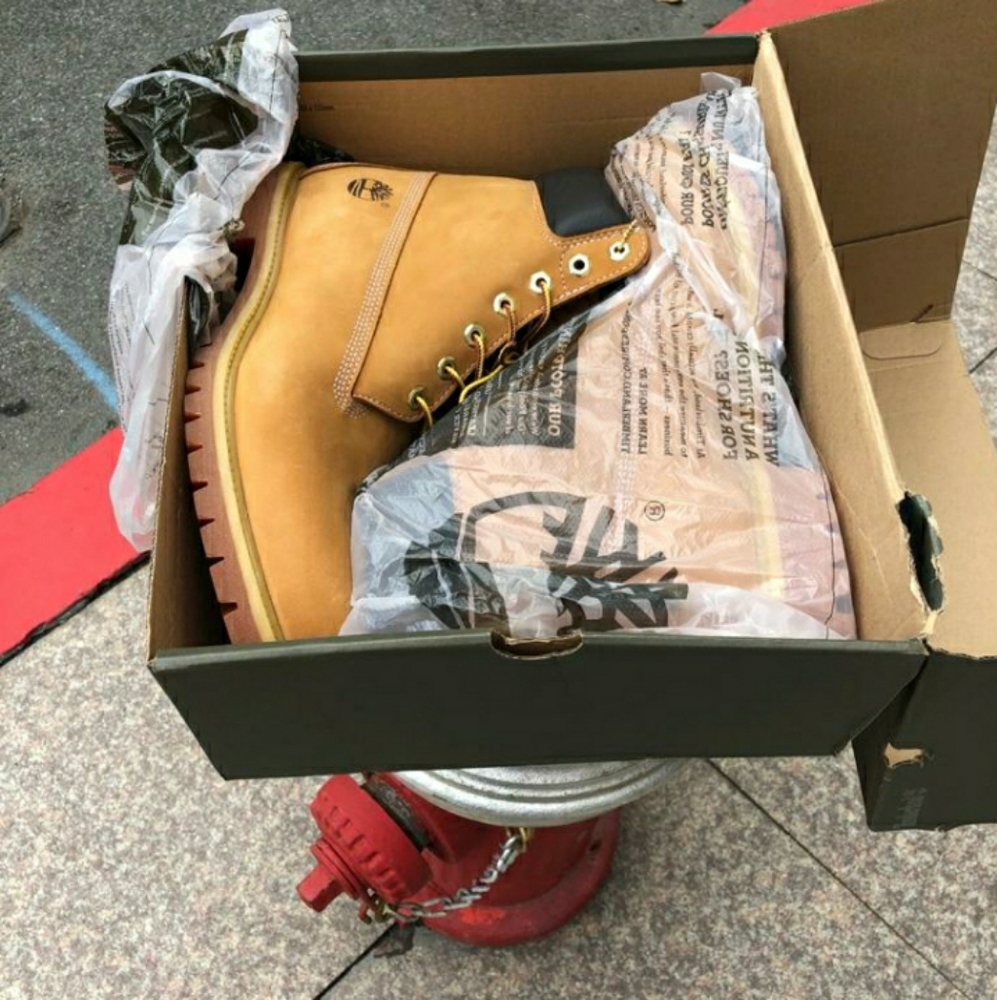Authentic NY Timberland Size 12 Mens